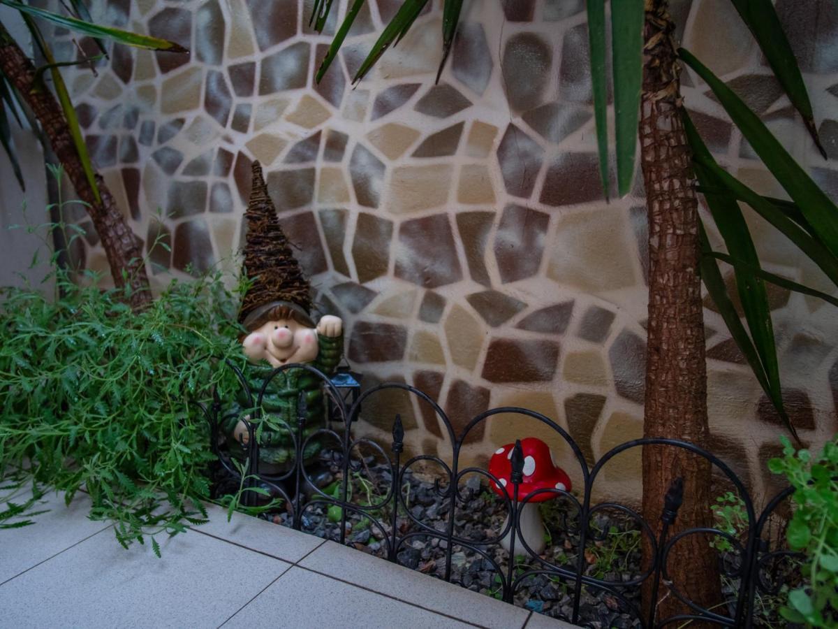 Helen - The Spartan Home エクステリア 写真